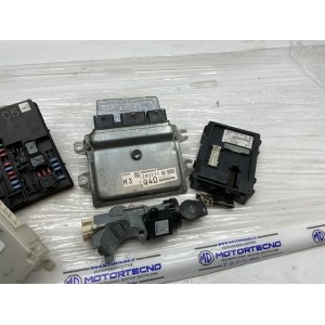 Kit chiave completo Nissan Juke dal 2010  al 2018 1.600 Cod mec940-390