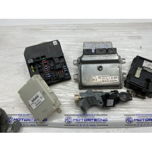 Kit chiave completo Nissan Juke dal 2010  al 2018 1.600 Cod mec940-390