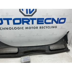 AM51-R02216-AD GOCCIOLATOIO GRIGLIA SOTTOPARABREZZA FORD C-MAX 1.6 85KW 5P D 6M (2012)