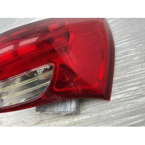 STOP FANALE POSTERIORE DESTRO PARTE ESTERNA HYUNDAI iX20 Serie 92402 1K0 (10 19)