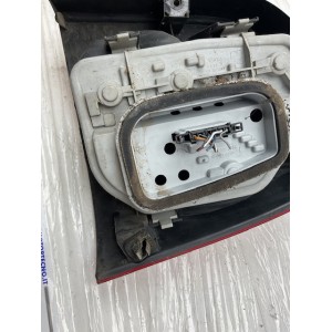 STOP FANALE POSTERIORE SINISTRO SX CONDUCENTE VOLKSWAGEN Polo 9N Serie (01 05)