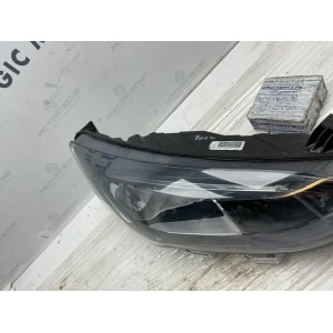 FARO FANALE PROIETTORE ANTERIORE DESTRO DX PASSEGGERO PER FORD FOCUS MK4 C519 LHD JX7B-13W029-CF 2498476 2018 in poi