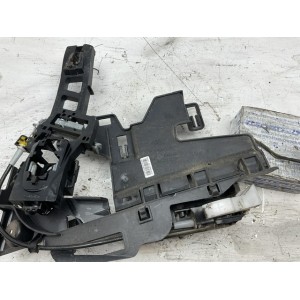 SERRATURA ANTERIORE DESTRA FORD Fiesta 6° Serie 8A6A-A21812-BJ (08 17)