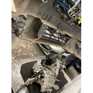 PARAURTI ANTERIORE COMPLETO NISSAN Qashqai 1° Serie (06 09) nero