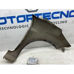 PARAFANGO ANTERIORE SINISTRO SX FORD FIESTA 2013-2016 viola