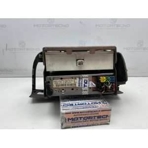 AUTORADIO PER NISSAN Micra 4° Serie (03 al 05) autoradio viene fornito senza codice di sblocco