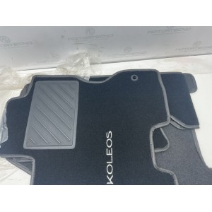 Set di tappetini tappeti originali nuovi ricamati con rivestimento batti tacco per Renault koleos