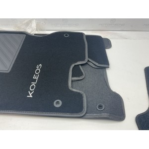 Set di tappetini tappeti originali nuovi ricamati con rivestimento batti tacco per Renault koleos