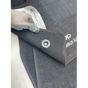 SET DI TAPPETINI TAPPETI RICAMATI CON BOTTONI E BATTITACCO ORIGINALI RENAULT KANGOO 3 SERIE  2 BE BOP 5 POSTI