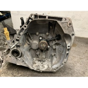 CAMBIO MANUALE Dacia Duster (HS) SUV 1.6 SCe 115 16V (H4M-438) 2017 320104887R