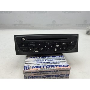 Autoradio originale RENAULT CLIO 3 Con segni di usura senza codice di sblocco 281153881R