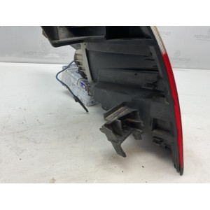 STOP FANALE POSTERIORE DESTRO PARTE ESTERNA VERSIONE SCURA CITROEN C4 Picasso Mk1 9673164780 (06 13)