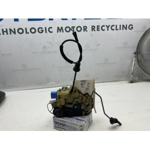 SERRATURA ANTERIORE DESTRA VOLKSWAGEN Polo 4° Serie AUA, BBY, BKY (01 09) 8 pin