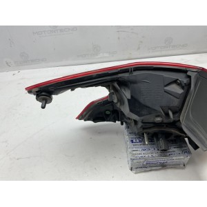 STOP FANALE POSTERIORE DESTRO PARTE ESTERNA PEUGEOT 308 Serie 9677817580 DV6C/9HC (13 21)