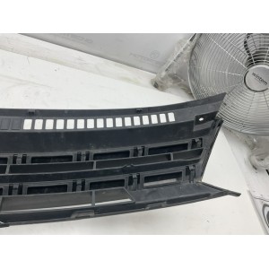 5M0853653D MASCHERINA GRIGLIA PARAURTI ANTERIORE CON STEMMA VOLKSWAGEN GOLF PLUS 1.6 D 77KW 5M 5P (2010)