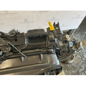 CALANDRA ANTERIORE COMPLETA  FORD FIESTA VI 1.4 BENZINA 2009 con parti lesionate
