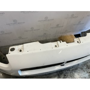 Paraurti grande punto bianco griglia sovrastante mancante come da foto