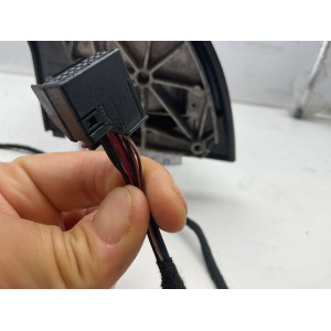 SPECCHIETTO RETROVISORE DESTRO PER VOLKSWAGEN GOLF 4 BERLINA E13010880 (97 03) calotta nera 7 pin