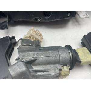 KIT CHIAVE CENTRALINA MOTORE TOYOTA Yaris Serie 82730-00290 0993-8122 1KRFE benzina 998 (08 11)