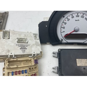 KIT CENTRALINA MOTORE OPEL Agila B 33920-51K03 Benzina 1.0 (08)