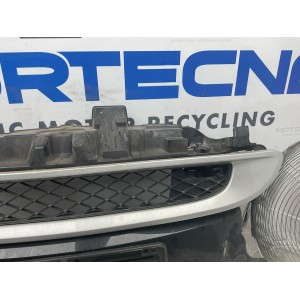 Paraurti centrale anteriore completo di griglia color grigio metallizzato smart 451