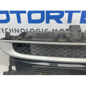 Paraurti centrale anteriore completo di griglia color grigio metallizzato smart 451