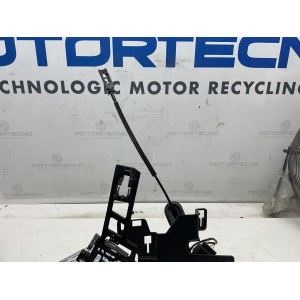 SERRATURA ANTERIORE DESTRA FORD Fiesta 6° Serie 8a61-a21978-ad (08 17) 4 pin