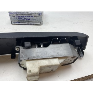 PULSANTIERA ANTERIORE SINISTRA TOYOTA Yaris Serie 74232-0D330 (17 20)