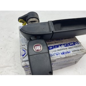 MANIGLIA ESTERNA ANTERIORE SINISTRA FIAT PANDA 2003-2011 CON CHIAVE COMPATIBILE CON TUTTE LE MOTORIZZAZIONI