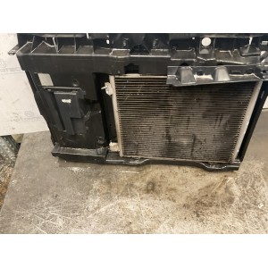 CALANDRA COMPLETA DI VENTOLA E RADIATORI  PEUGEOT 208 Serie 9675280980 diesel 1400 (12 19)