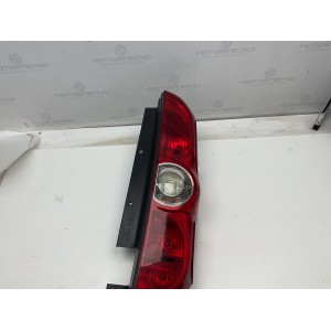 STOP FANALE POSTERIORE DESTRO FIAT Doblo Serie 00518305640 (09 15)