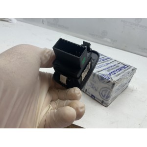 Pulsante interruttore, alza vetri anteriore destro Lancia Y  2003 2006