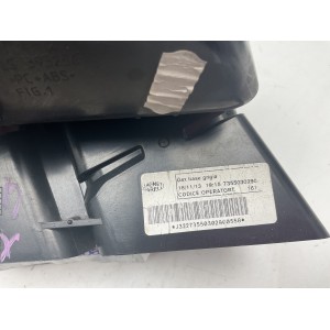 Bocchette centrali aria condizionata per Fiat punto Evo, versione con porta oggetti aperto