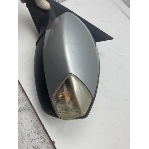 SPECCHIETTO ELETTRICO SINISTRO E9014347 FORD GALAXY MK2 2006-2010 Calotta grigia metallizzata con luce pozzanghera 8 pin