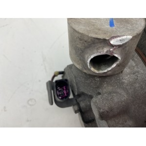 COMPRESSORE Aria condizionata  VOLKSWAGEN Polo 4° Serie 6Q0 820 803D AUA, BBY, BKY Benzina 1400 (01 09)