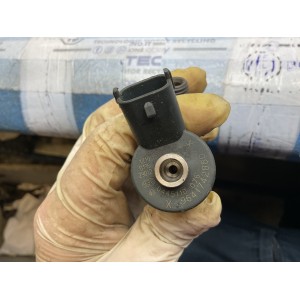 4 Iniettore Bosch 0445110076 9641742880 Citroen Peugeot 2.0HDI