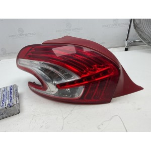 STOP FANALE POSTERIORE SINISTRO SX PEUGEOT 208 Serie  (12 19) tutte le motorizzazioni