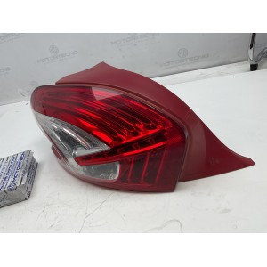 STOP FANALE POSTERIORE SINISTRO SX PEUGEOT 208 Serie  (12 19) tutte le motorizzazioni