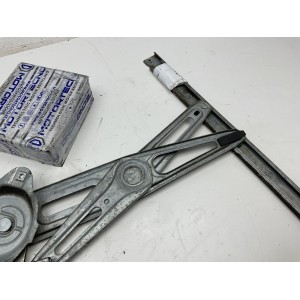 ALZACRISTALLO ELETTRICO ANTERIORE  SINISTRA SX TOYOTA Yaris Serie 857200D110B (05 08)