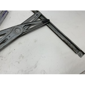 ALZACRISTALLO ELETTRICO ANTERIORE  SINISTRA SX TOYOTA Yaris Serie 857200D110B (05 08)