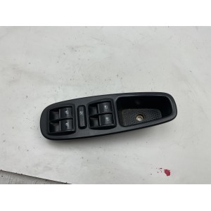 PULSANTIERA ANTERIORE SINISTRA FIAT 500 L Serie Trekking/Cross 735521978 (12 in poi)