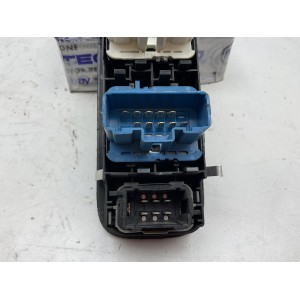 PULSANTIERA ANTERIORE SINISTRA 4 VETRI ELETTRICI RENAULT Modus 1° Serie 8200379694 (04 06)