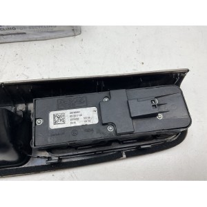 PULSANTIERA ANTERIORE SINISTRA 4 VETRI ELETTRICI COMPLETA VOLVO V50 2° Serie 30795081 03451700 (07 12)
