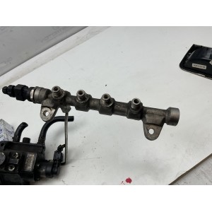 POMPA INIEZIONE DIESEL OPEL INSIGNA  COMPLETA DI FLAUTO  55571005 / 55576177 diesel 2000 (08 17)