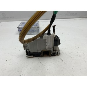 SERRATURA ANTERIORE DESTRA LANCIA Ypsilon 4° Serie 51833655 / 51833657 (11 23)4 pin