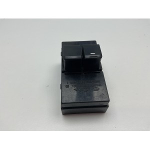 Pulsantiera alzacristalli anteriore sinistro HYUNDAI ix20 93570-1K020 (10 19)