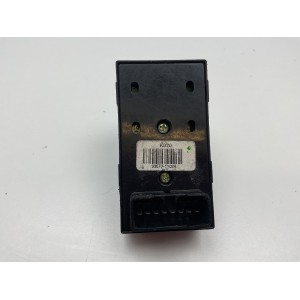 Pulsantiera alzacristalli anteriore sinistro HYUNDAI ix20 93570-1K020 (10 19)