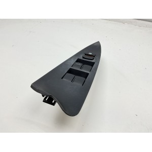 PULSANTIERA ANTERIORE SINISTRA TOYOTA Rav4 4° Serie 74232-42070 (05 09)