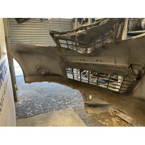 PARAURTI ANTERIORE COMPLETO DI GRIGLIE PER TOYOTA YARIS SERIE (14 16)