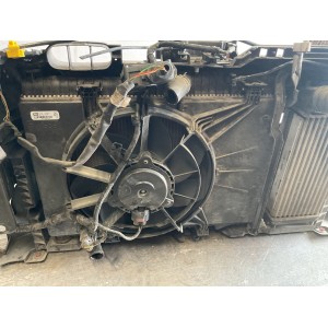 CALANDRA COMPLETA DI RADIATORI FORD FIESTA 6ª serie (08 17) [10211A094170]